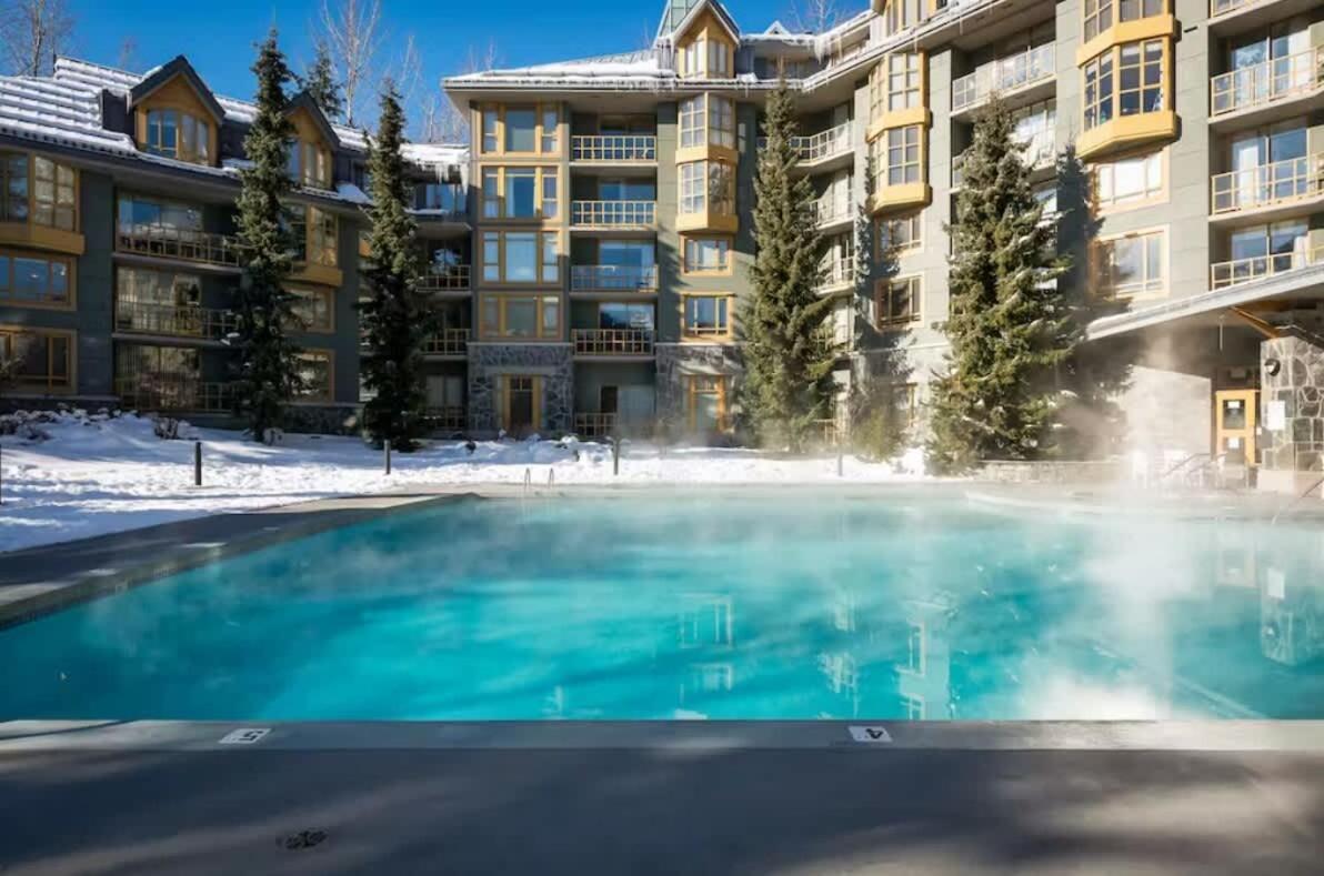 Renovated 1Bed-1Bath In Village With Pool, Hot Tub, And Sauna Whistler Esterno foto